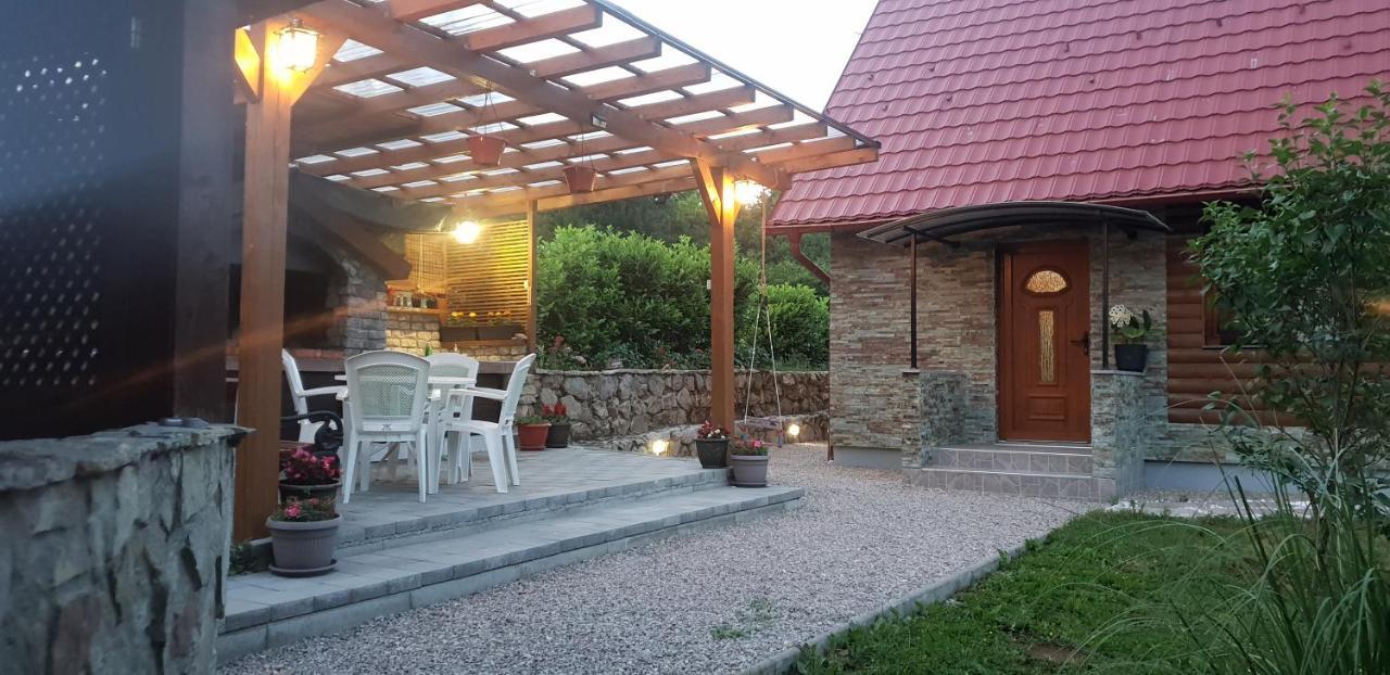 Green Garden Lohovo Bihać Exteriér fotografie